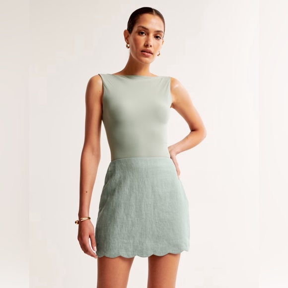 Abercrombie & Fitch Dresses & Skirts - Premium Linen Sage Green Scallop Hem Skort, Size XL, NWT
